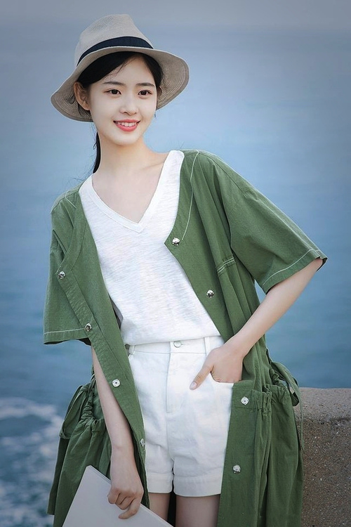 _世界杯足球赛：爆冷门不断引发热议_，世界杯爆冷赛事